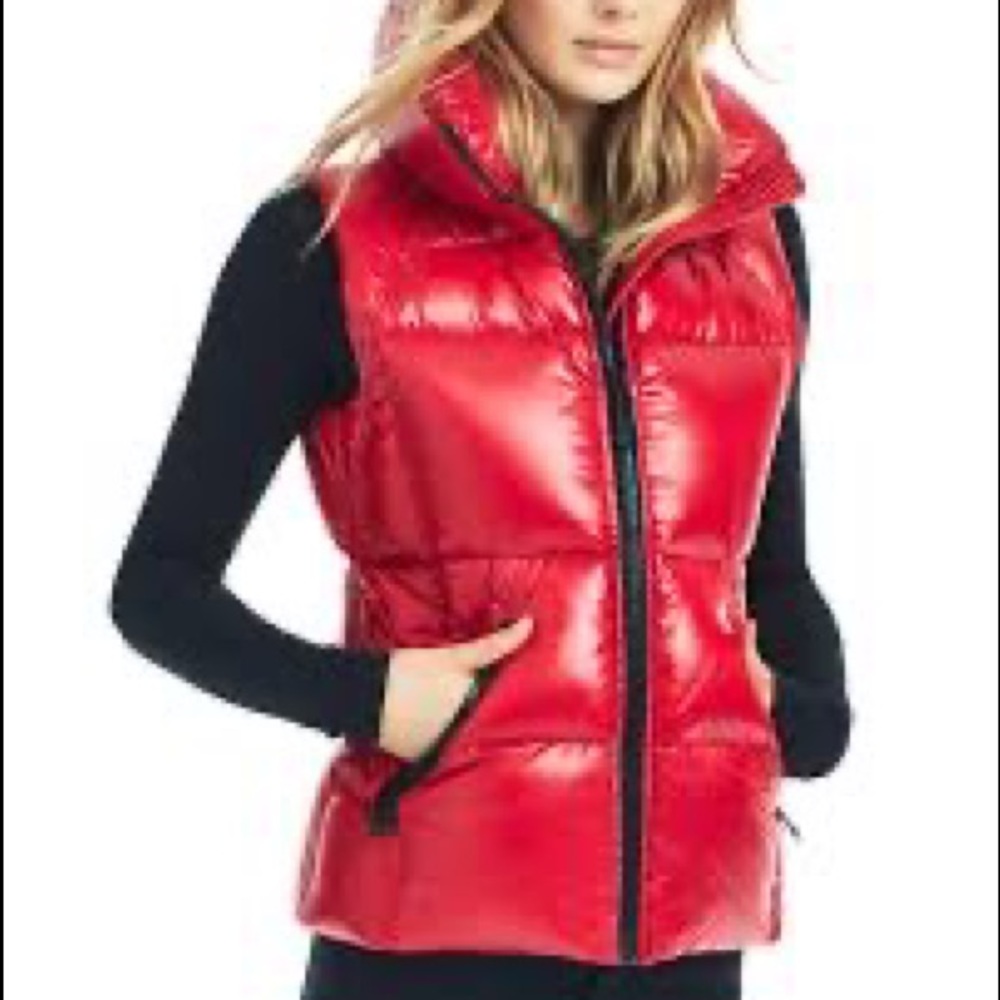 Red SAM. Vest